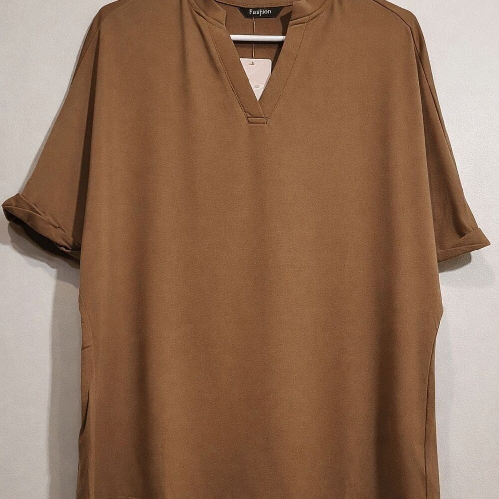 Unbranded Brown V-neck Short Sleeve Tee With Cuffed Sleeves, Size Small